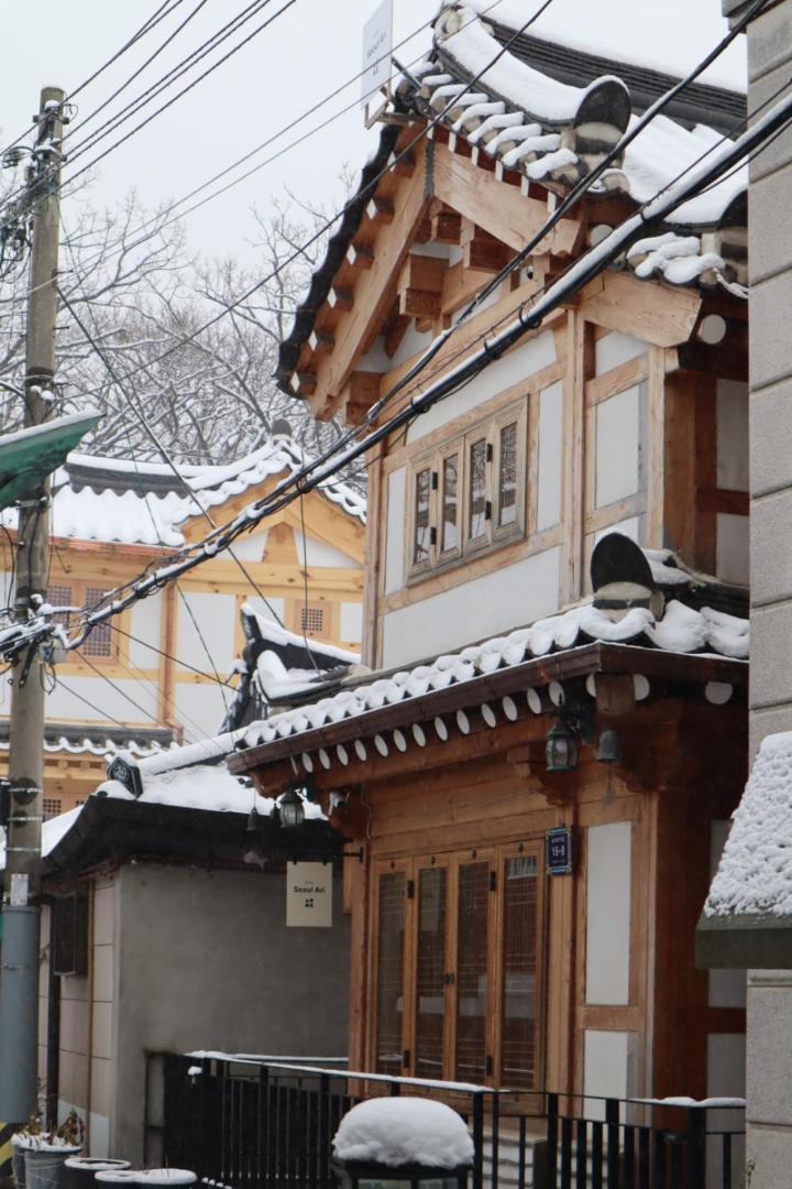 The Korean Traditional Hanok In Downtown Seoul For Convenient Public Transportation - Seoul Ari 外观 照片